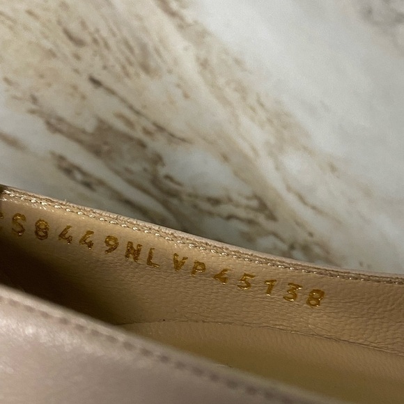 AUTHENTIC Valentino Garavani pink nude pointed toe heels and free neckla… - Picture 11 of 12